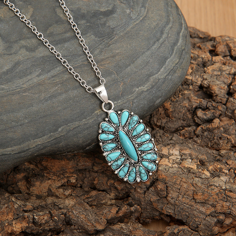 Turquoise Pendant Alloy Necklace